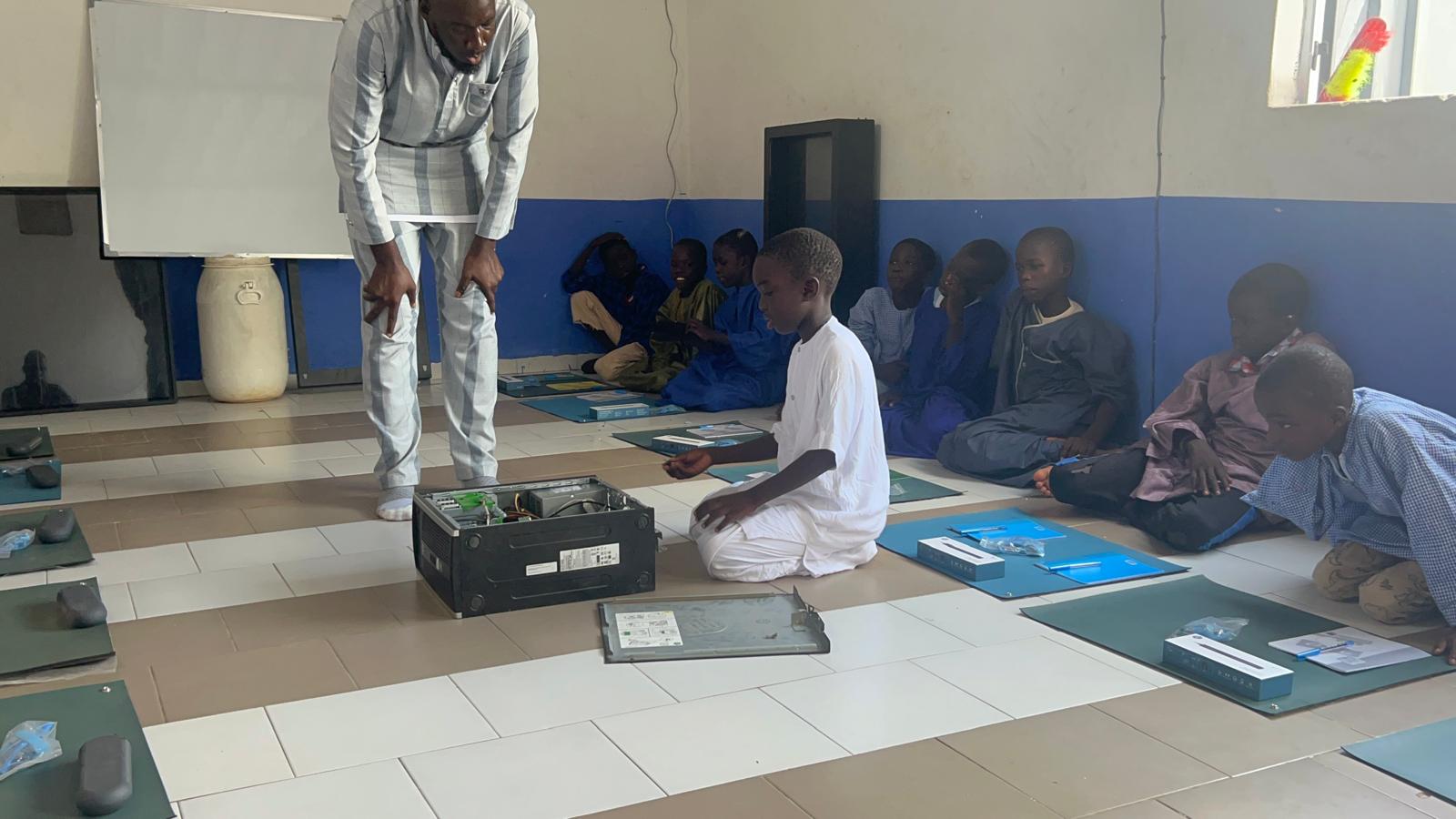 École Coranique Daaray ËLËG - Baraag ya